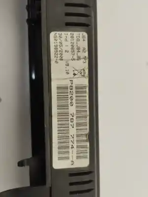 Pièce détachée automobile d'occasion COMPTEUR DE VITESSE TABLEAU DE BORD pour RENAULT SCENIC II  Références OEM IAM 8200787774A  