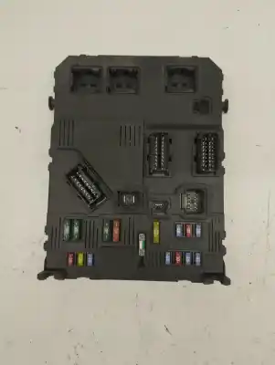 Second-hand car spare part fuse box unit for citroen c3 1.4 hdi exclusive oem iam references 9650618380  