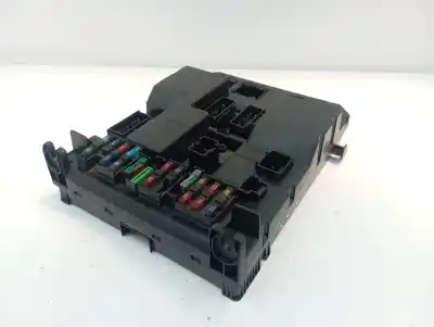 Second-hand car spare part fuse box unit for peugeot 307 break / sw (s1) break xr oem iam references 9651196880  