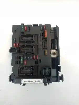 Pezzo di ricambio per auto di seconda mano scatola relè/fusibili per peugeot 307 break / sw (s1) break xr riferimenti oem iam 9650664080  