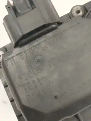 Автозапчастина б/у коробка метелика для renault clio iii evolution посилання на oem iam 8200578645  