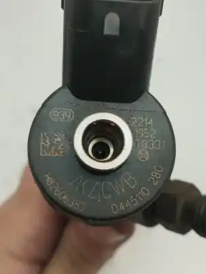 Second-hand car spare part injector for renault scenic iii grand dynamique oem iam references 0445110280  