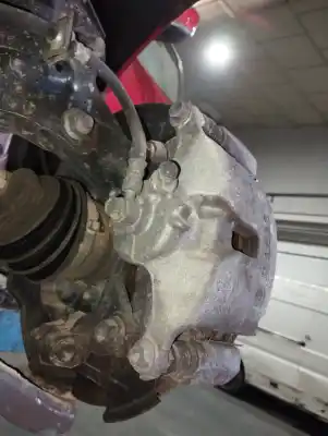 Автозапчастина б/у передній лівий гальмум для mazda cx-3 luxury посилання на oem iam gazr3399za  