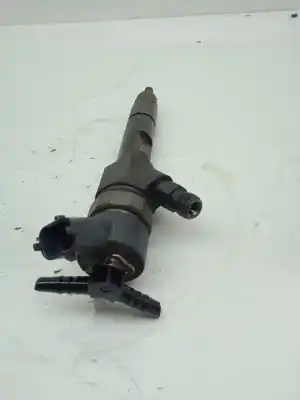 Second-hand car spare part injector for renault laguna ii (bg0) confort dynamique oem iam references 8200389369  