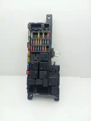 Peça sobressalente para automóvel em segunda mão caixa de fusíveis e relés por volvo xc90 d5 executive (7 asientos) (136kw) referências oem iam 518826011