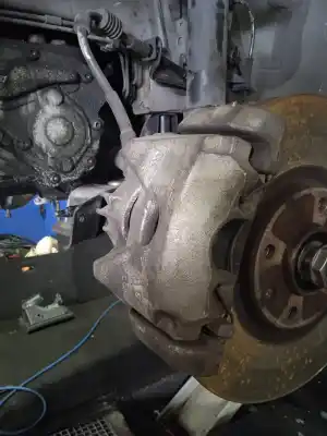 Peça sobressalente para automóvel em segunda mão pinça de travão dianteira esquerda por peugeot 5008 sport pack referências oem iam 1651755280