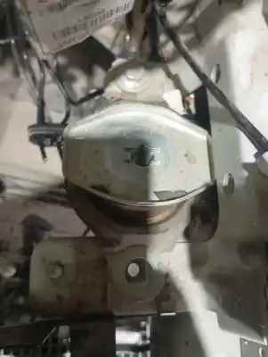 Second-hand car spare part left engine support for fiat panda (319) red oem iam references 005210910900  