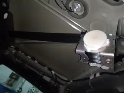 Peça sobressalente para automóvel em segunda mão cinto de segurança traseiro central por peugeot 5008 sport pack referências oem iam 8975sk