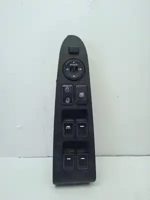 Piesă de schimb auto la mâna a doua panou comandã geamuri electrice fațã stânga pentru kia sportage drive 4x2 referințe oem iam 936703w400wk