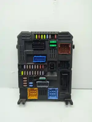 Second-hand car spare part fuse box unit for opel corsa c edition oem iam references 9830707680