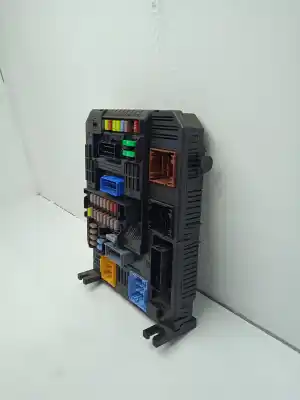 Pezzo di ricambio per auto di seconda mano scatola relè/fusibili per opel corsa c edition riferimenti oem iam 9830707680  