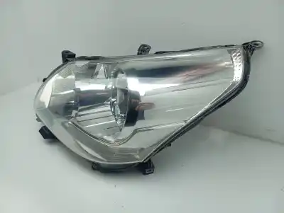 Second-hand car spare part left headlight for toyota verso active oem iam references 811500f090  