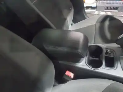 Pezzo di ricambio per auto di seconda mano bracciolo centrale per ford focus lim. (cb8) trend riferimenti oem iam 1835225  