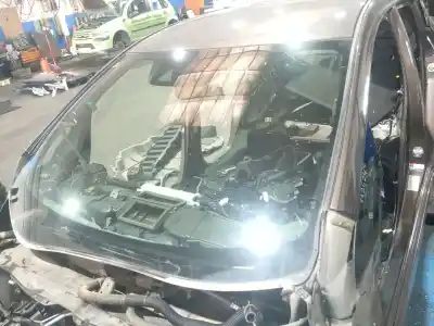 Second-hand car spare part windshield for nissan leaf n-connecta oem iam references 727005sh0a  