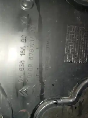 Pezzo di ricambio per auto di seconda mano plastica per citroen c3 1.0 vti riferimenti oem iam 7104lv  