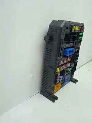 Pezzo di ricambio per auto di seconda mano scatola relè/fusibili per citroen c4 picasso attraction riferimenti oem iam 9819851480  