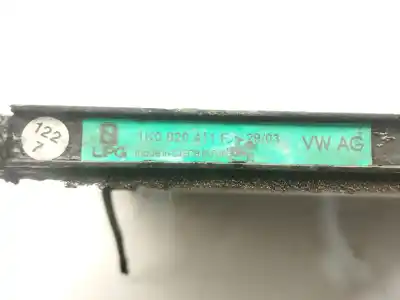 Peça sobressalente para automóvel em segunda mão condensador / radiador de ar condicionado por audi a3 (8p1) 1.9 tdi referências oem iam 1k0820411f  