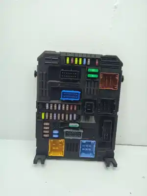 Peça sobressalente para automóvel em segunda mão caixa de fusíveis e relés por citroen c3 aircross c-series referências oem iam 9832880280