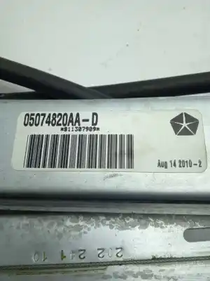 Peça sobressalente para automóvel em segunda mão elevador de vidros dianteiro direito por jeep compass limited 4x4 referências oem iam 05074820aad  