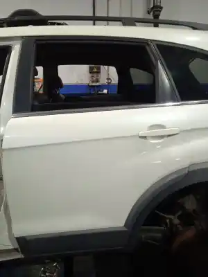 Pezzo di ricambio per auto di seconda mano PORTA POSTERIORE SINISTRA per CHEVROLET CAPTIVA 2.0 VCDI LS Riferimenti OEM IAM 94543752  