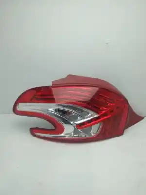 Peça sobressalente para automóvel em segunda mão farolim traseiro esquerdo por peugeot 208 access referências oem iam 9672628280