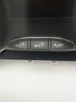 Peça sobressalente para automóvel em segunda mão quadrante por peugeot 208 access referências oem iam 9805400080  