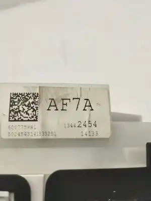 Peça sobressalente para automóvel em segunda mão quadrante por opel astra j lim. selective referências oem iam 13442454  