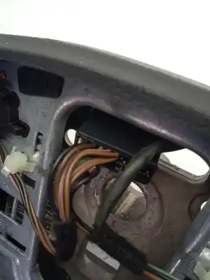 Peça sobressalente para automóvel em segunda mão volante por opel astra j lim. selective referências oem iam 13351021  