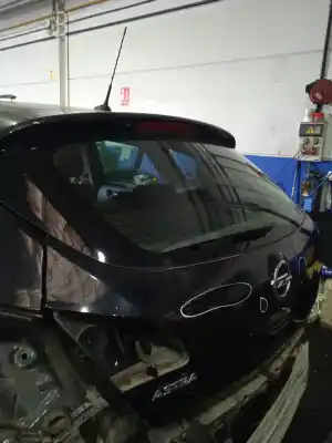 Second-hand car spare part tailgate for opel astra j lim. selective oem iam references 13372624  