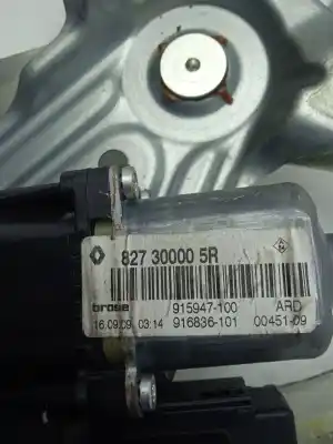 Peça sobressalente para automóvel em segunda mão elevador de vidros traseiro direito por renault scenic iii expression referências oem iam 827300005r  