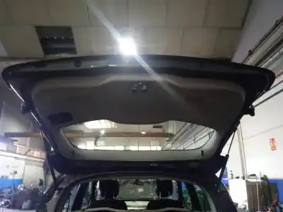 Second-hand car spare part tailgate for renault scenic iii expression oem iam references 901003854r  