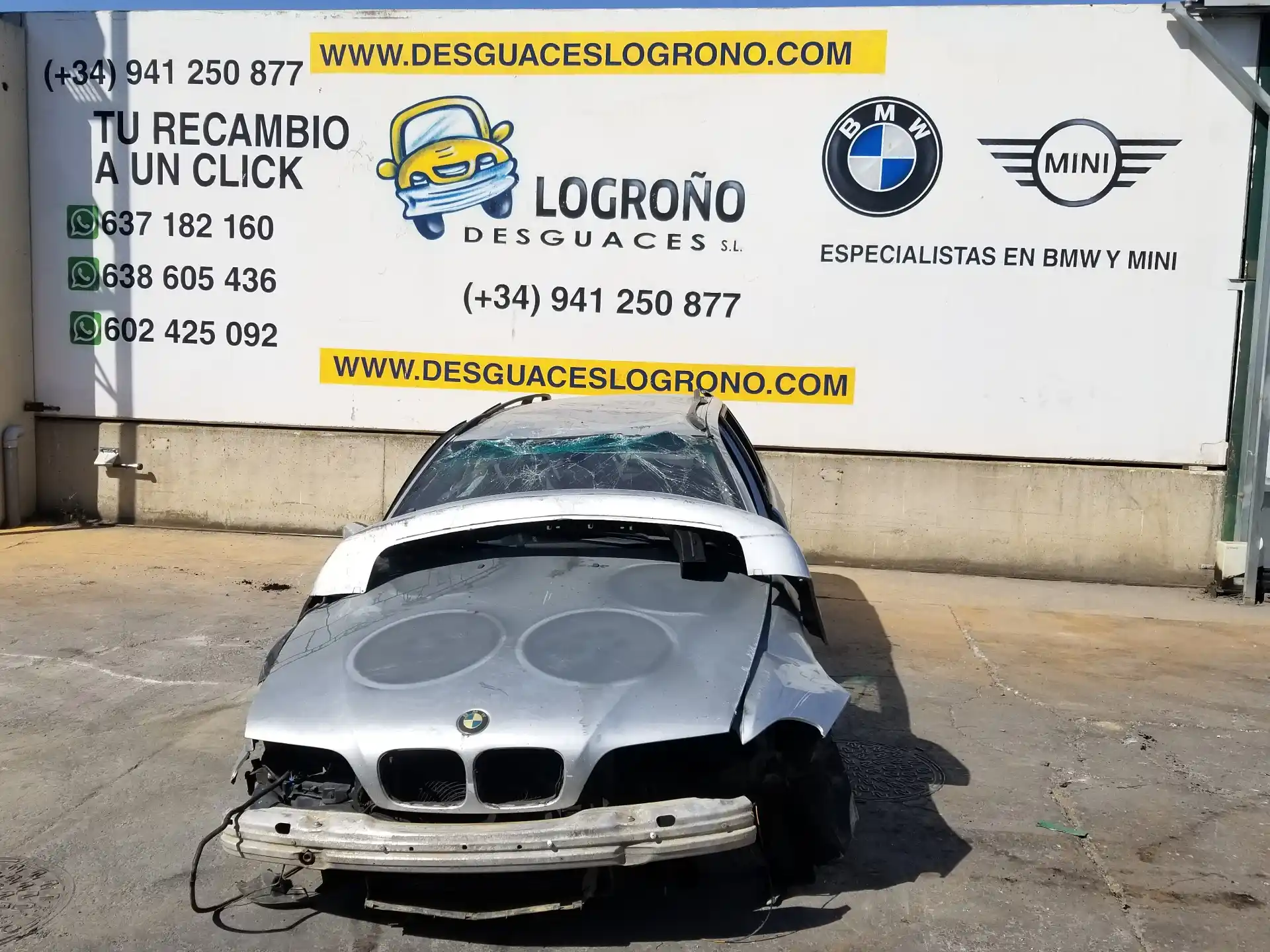 Cambio / intercambio del emblema de BMW en el capó y el portón