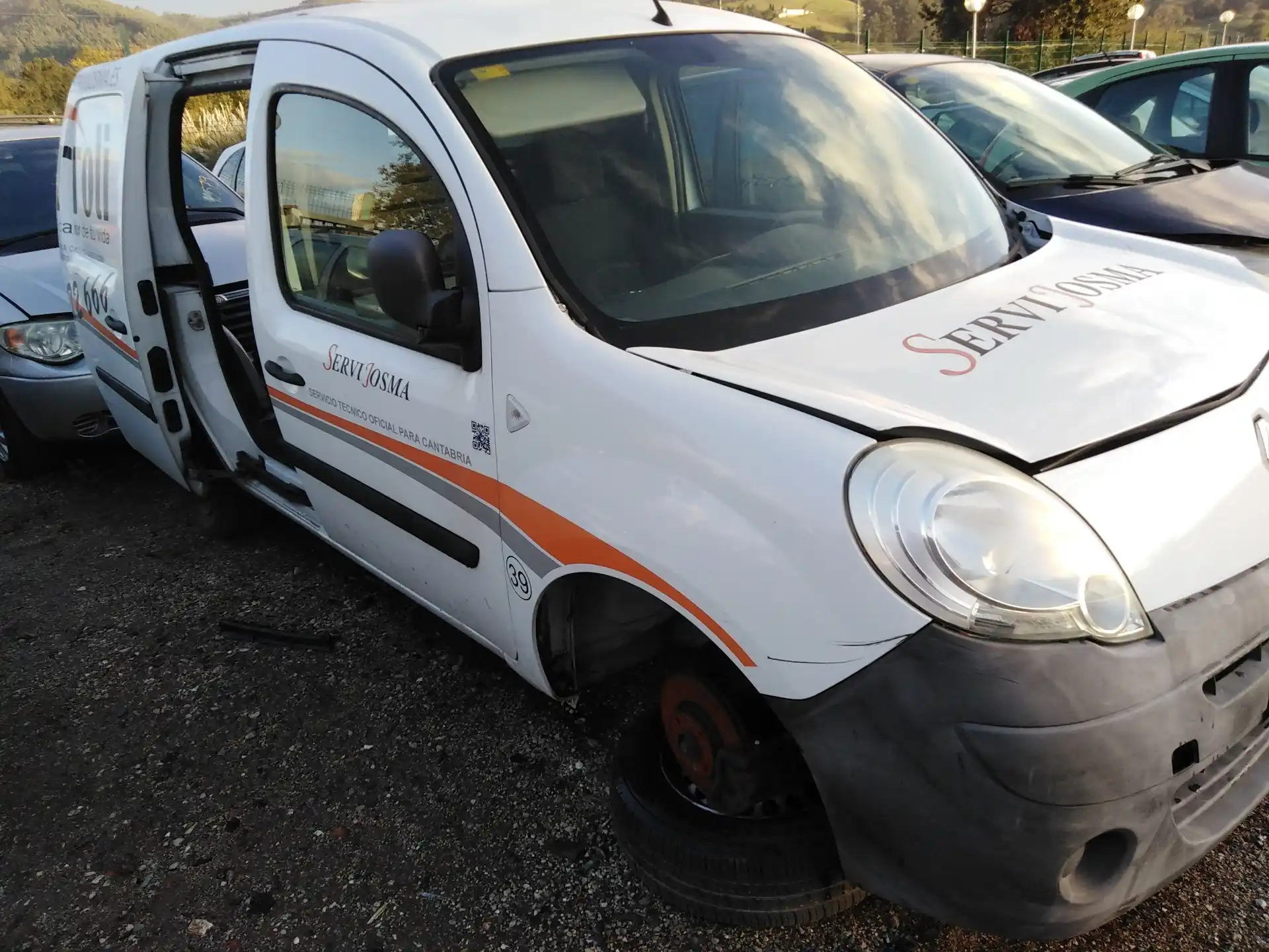 PIECES D'OCCASION GARANTIE : POIGNEE INTERIEURE PORTE AVANT DROIT RENAULT  KANGOO 2009