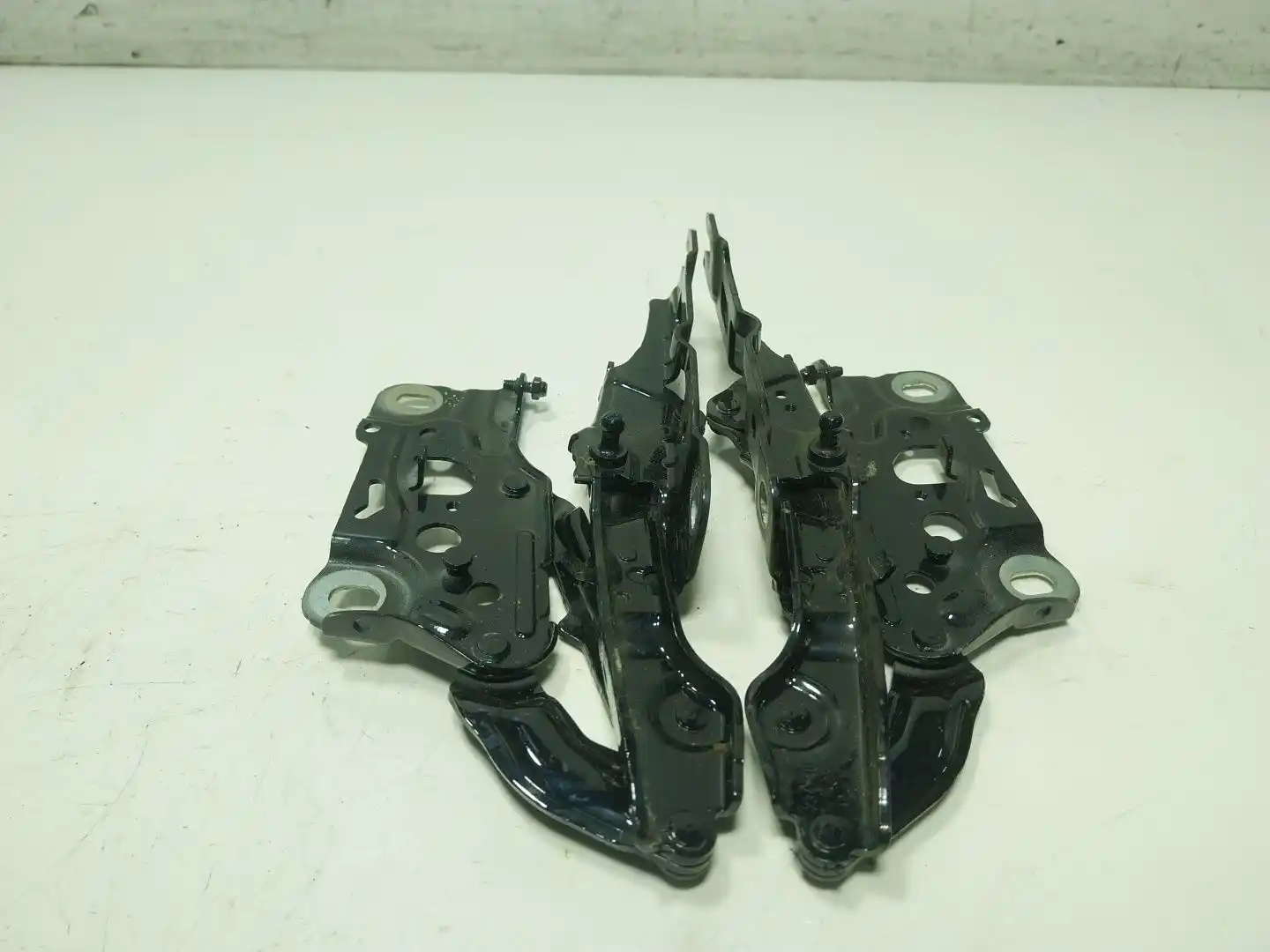 moldurabmw5(g30,f90)530imild-hybridxdrive4100742705141007427052