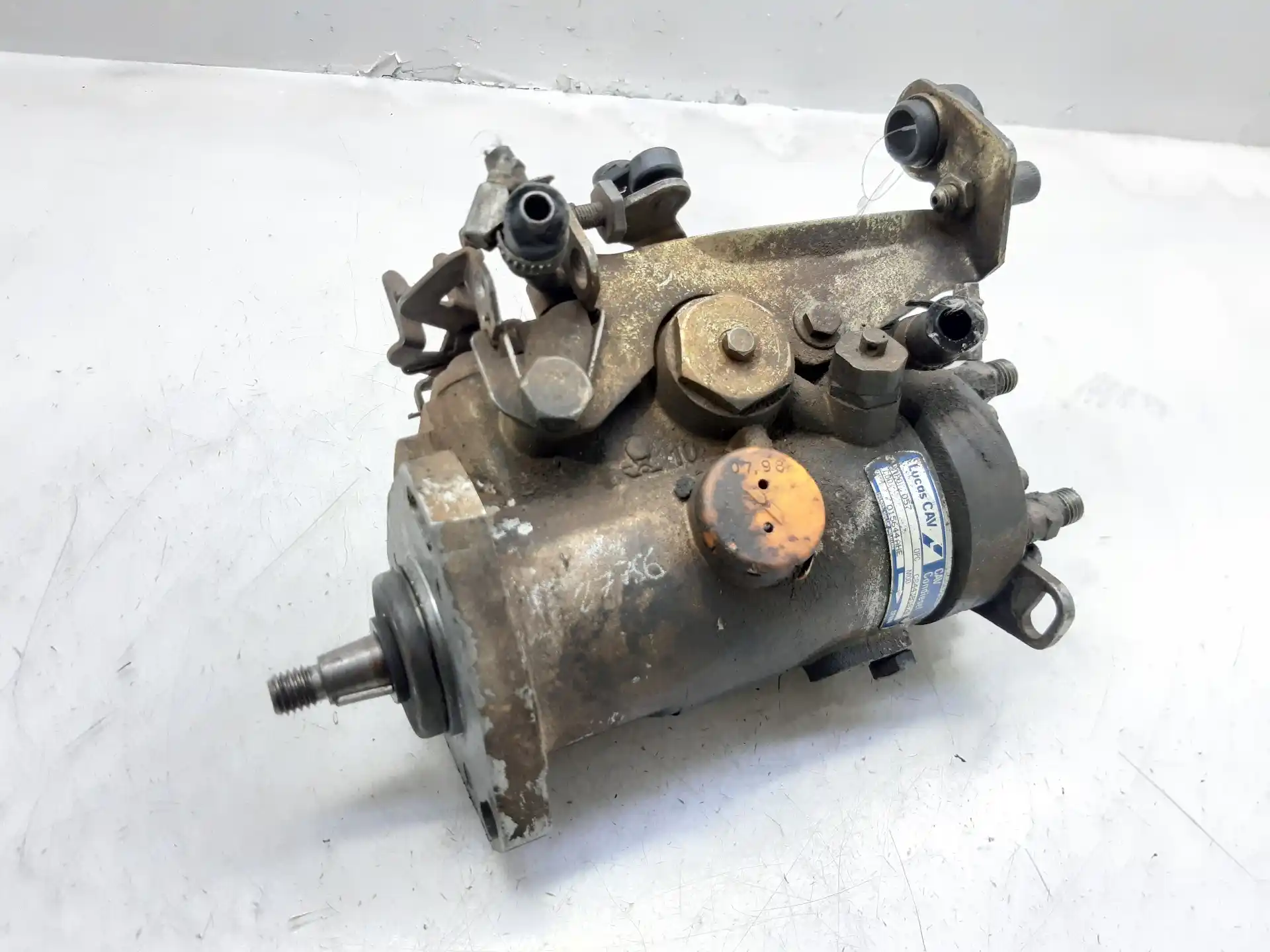 Pompe à injection peugeot 205 berlina 1.8 diesel 7306946