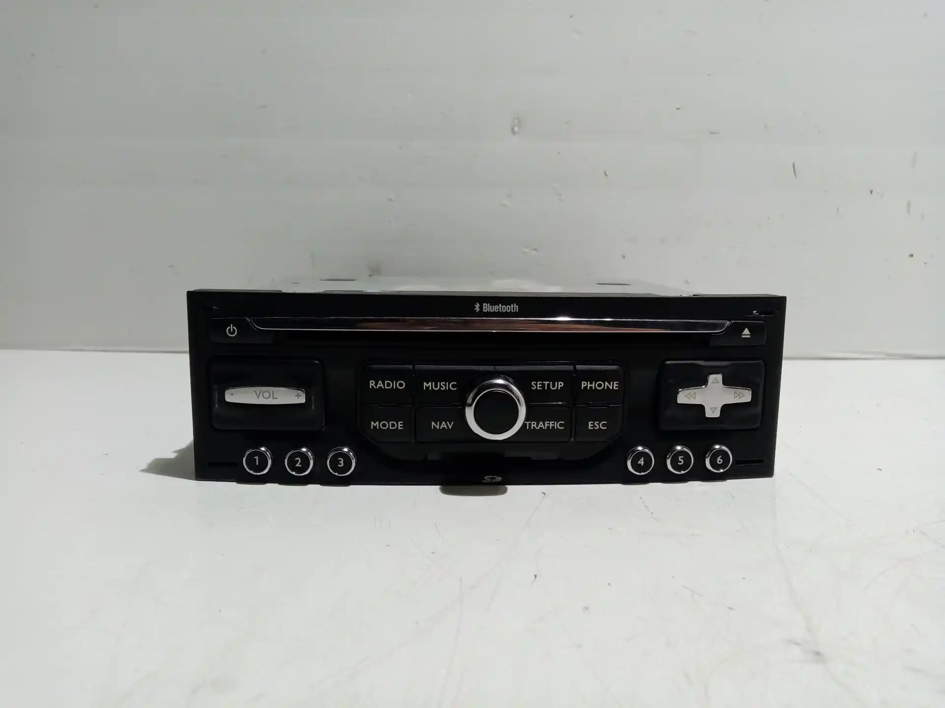 Radio CD player Citroen Jumpy 2.0 HDiF 16V 125 - 98016550XT HARMAN