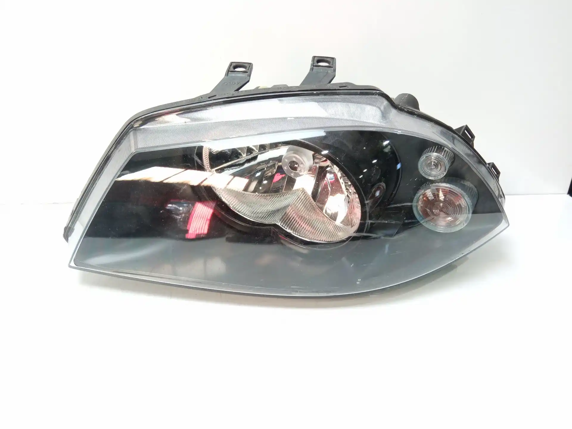 left headlight seat ibiza (6l1) fresh 6l1941751m 89318575