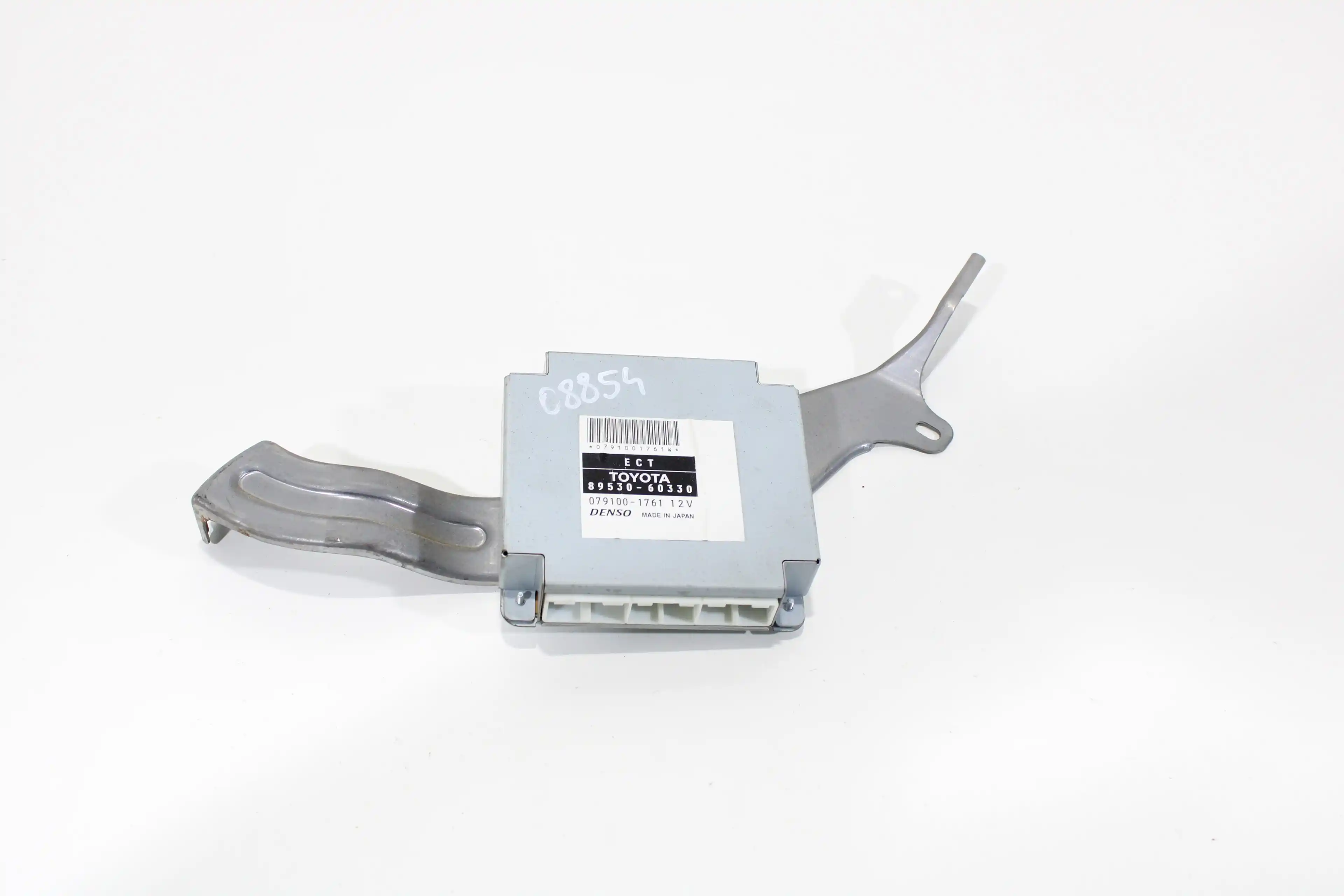 英　0711 Under Armour Boxed Sports Tee – DTLR