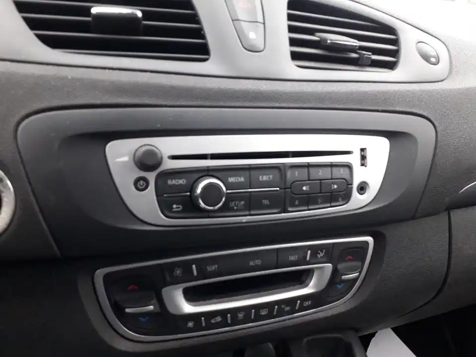 AUTORADIO RENAULT SCENIC III